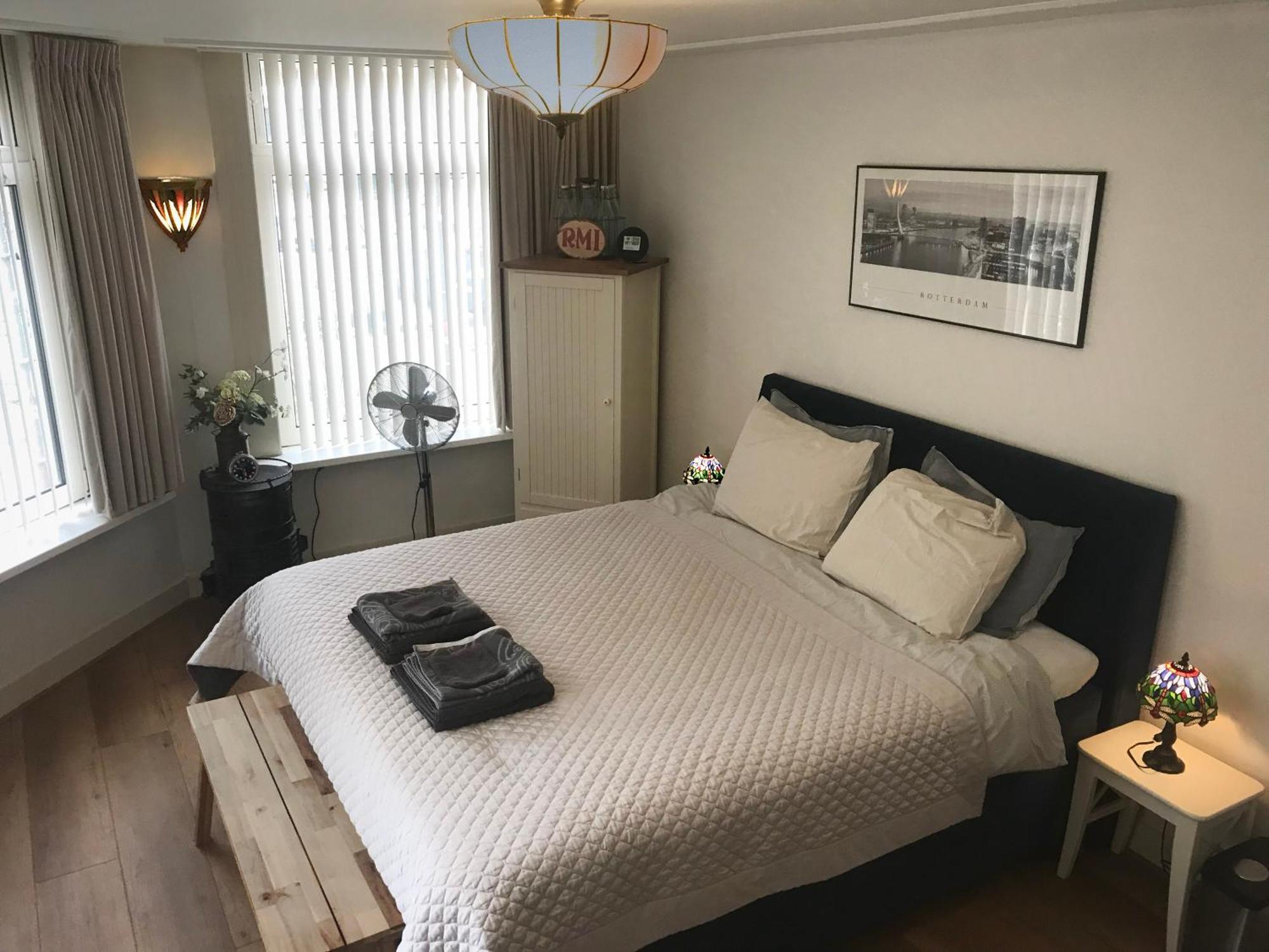 Bed And Breakfast Rotterdam Bagian luar foto